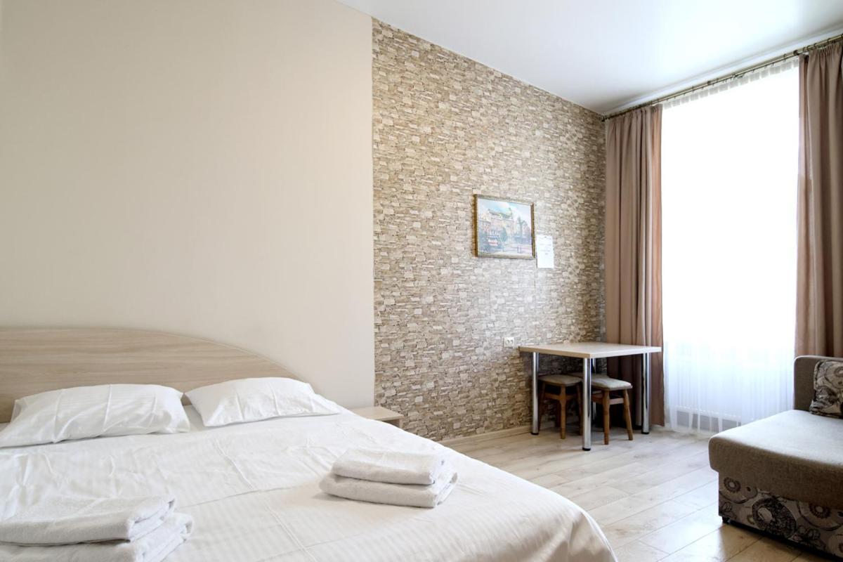 Buk Apartments On Doroshenka 25 Lviv Eksteriør bilde