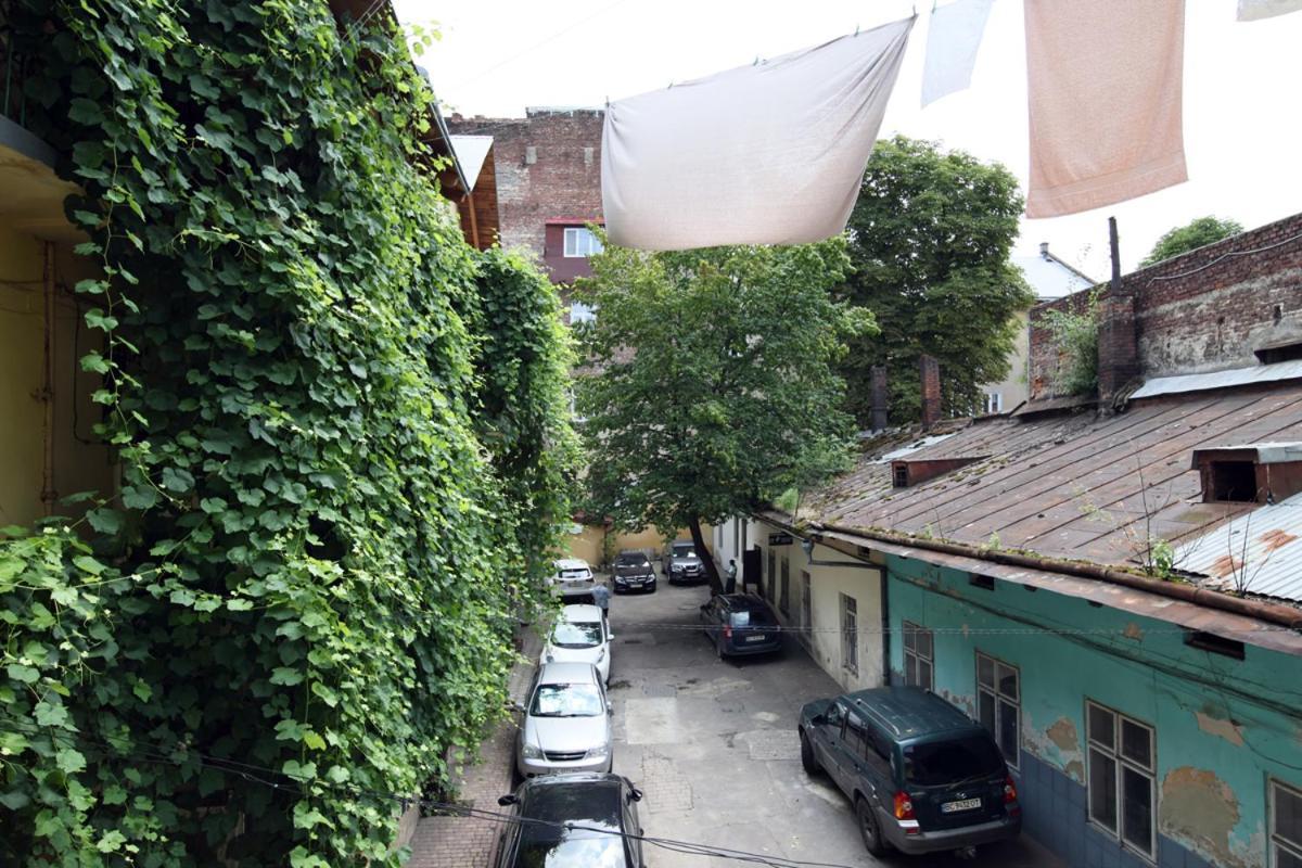 Buk Apartments On Doroshenka 25 Lviv Eksteriør bilde