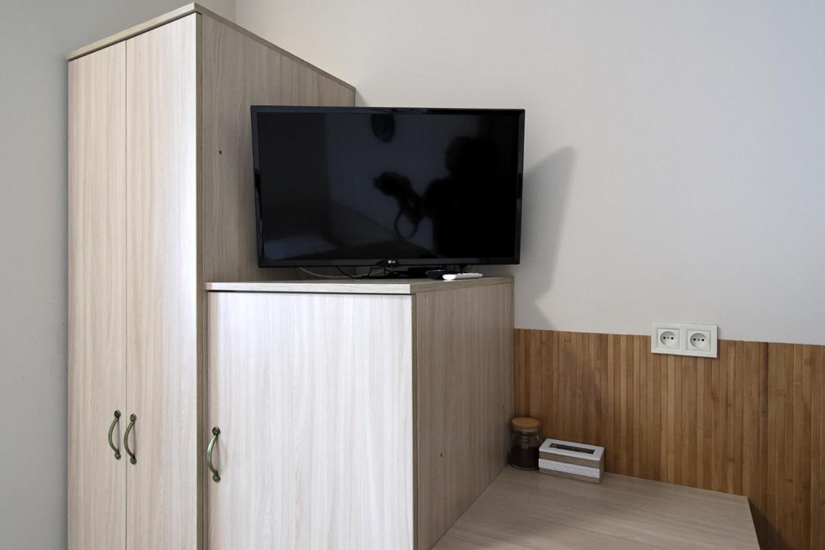 Buk Apartments On Doroshenka 25 Lviv Eksteriør bilde